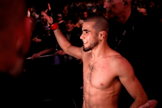 Мокаев нанёс поражение Фильо, одержав четвёртую победу в UFC